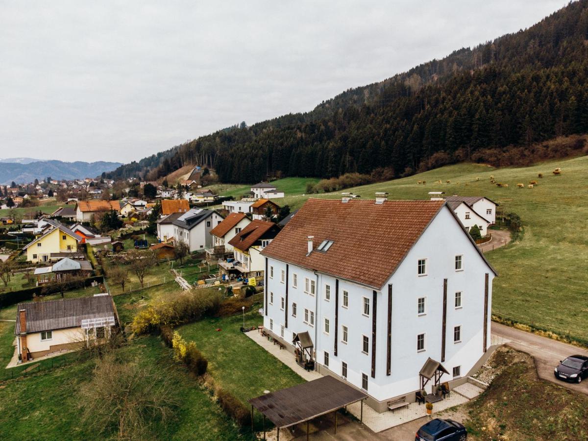 Sofia Apartment & Zimmer Sillweg Naehe Rebull Ring Fohnsdorf Exteriör bild