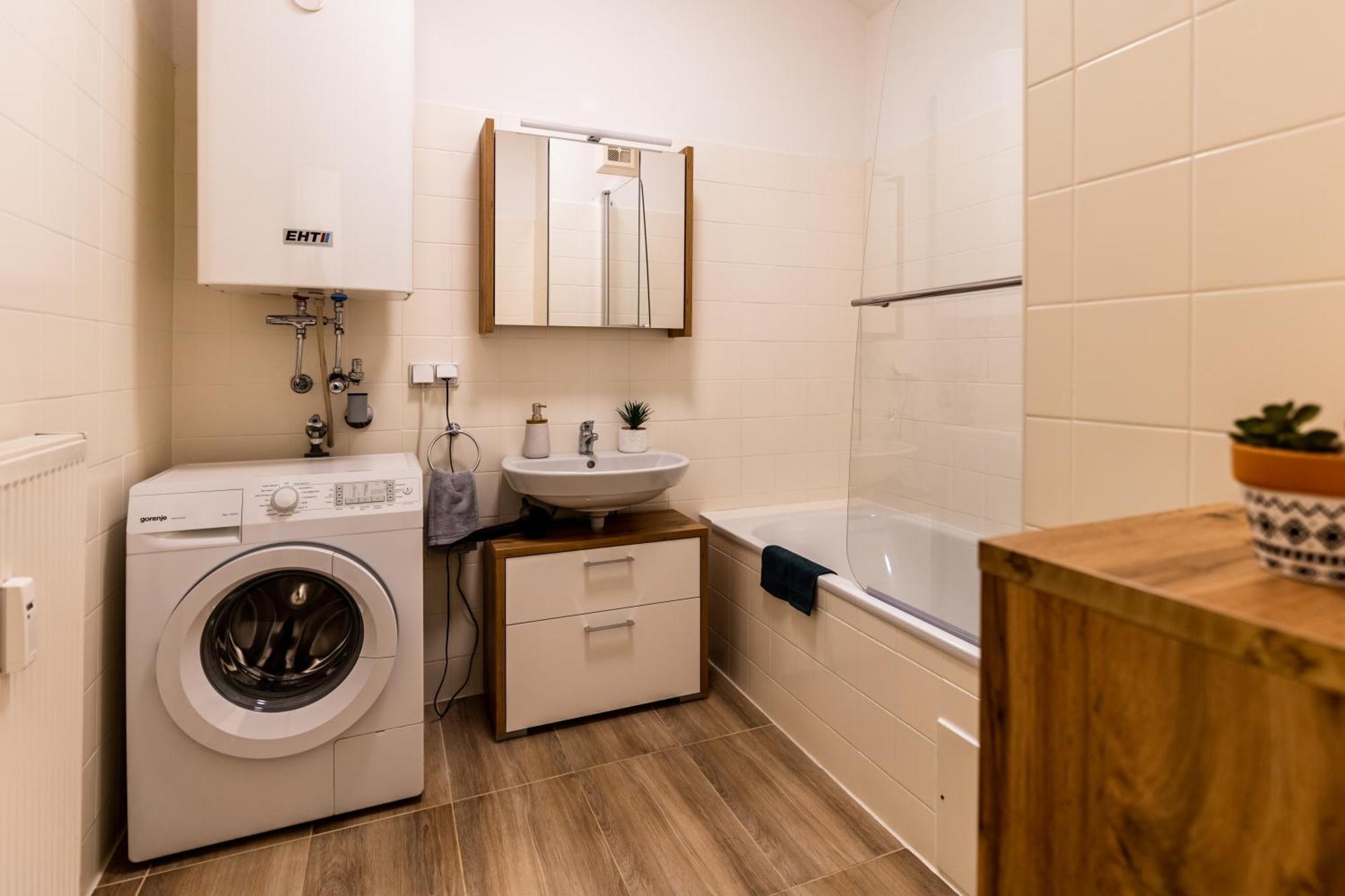 Sofia Apartment & Zimmer Sillweg Naehe Rebull Ring Fohnsdorf Rum bild