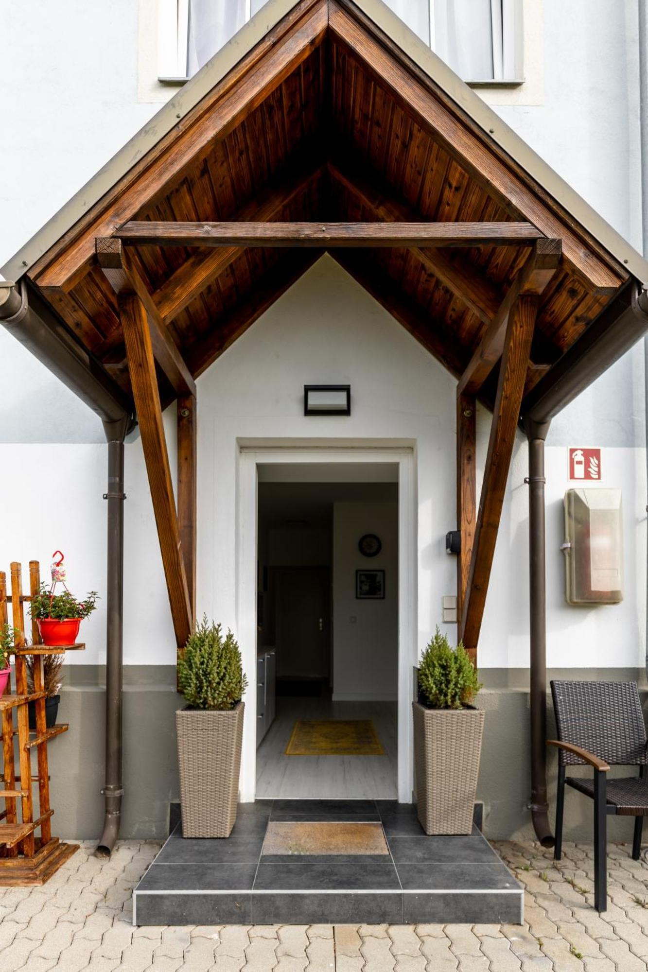 Sofia Apartment & Zimmer Sillweg Naehe Rebull Ring Fohnsdorf Rum bild